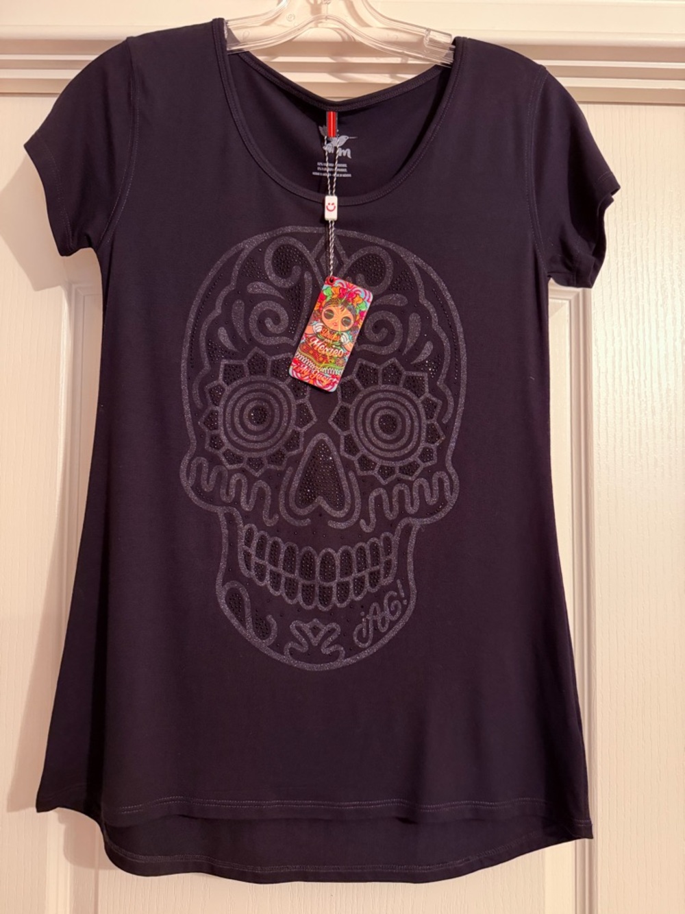NWT❗️Black Short Sleeve Tee with Cristal Skull Detail